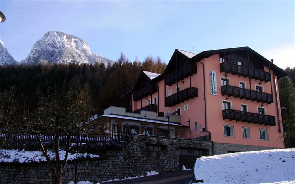 Park Hotel Bellevue Dimaro Bagian luar foto