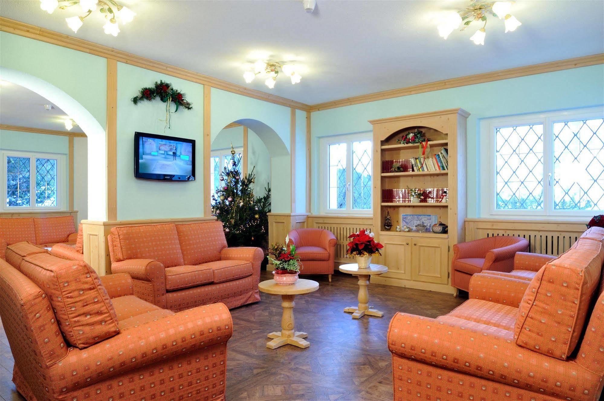 Park Hotel Bellevue Dimaro Interior foto