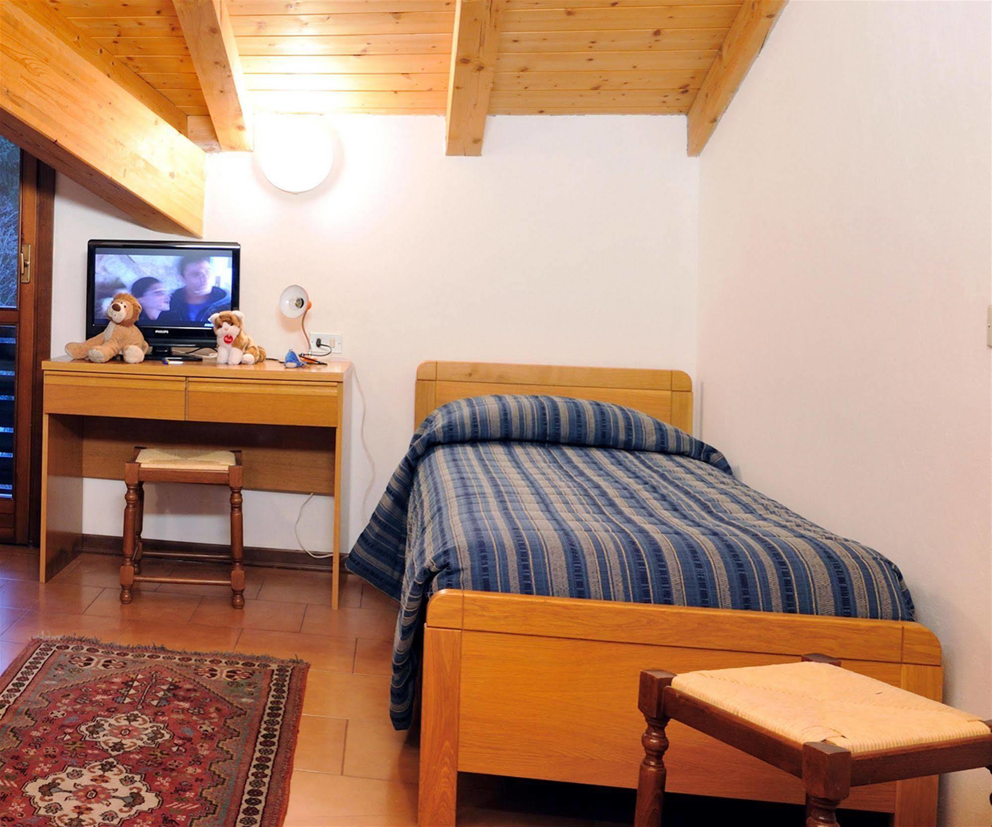 Park Hotel Bellevue Dimaro Bagian luar foto